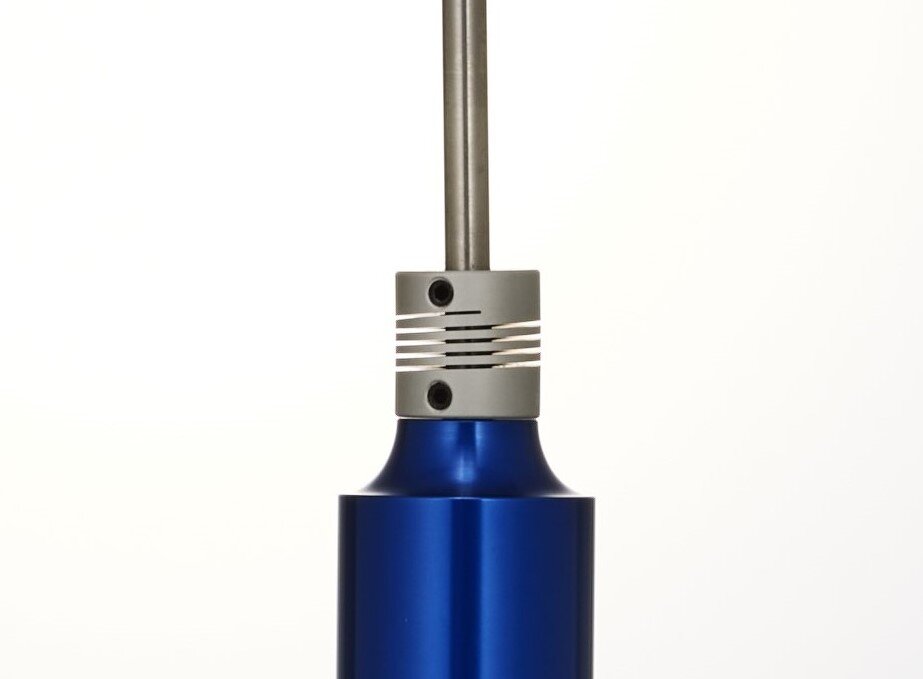 Coupling for absorb misalignment